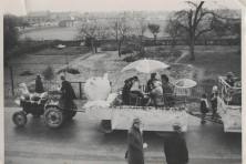 1973-Bombakkes-Carnavalsoptocht-Maasweg-