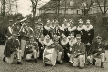 1960-Bombakkes-Prins-Fons1-met-Raad-van-Elf-en-Hofkapel