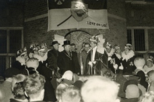1961-Bombakkes-Ontvangst-Stadhuis-01