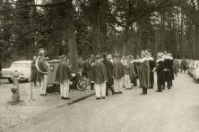 1961-Bombakkes-Prins-Hans-Bezoek-Ex-Prins-Wim-in-Sanatorium-01