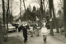 1961-Bombakkes-Prins-Hans-Bezoek-Ex-Prins-Wim-in-Sanatorium-02
