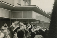 1961-Bombakkes-Prins-Hans-Bezoek-Ex-Prins-Wim-in-Sanatorium-09
