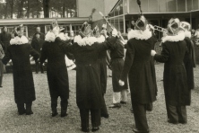 1961-Bombakkes-Prins-Hans-Bezoek-Ex-Prins-Wim-in-Sanatorium-18
