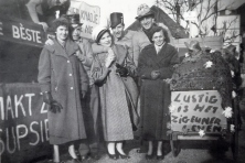 1957-Bombakkes-Carnavalsoptocht