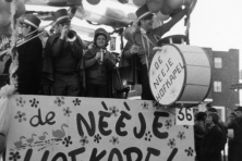 1_1974-Bombakkes-Carnavalsoptocht-02
