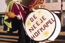 1_1974-Bombakkes-Carnavalsoptocht-03