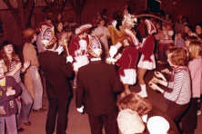 1977-Bombakkes-Bezoek-Kinderboerenbruiloft-in-Blokhut-02