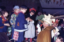 1977-Bombakkes-Bezoek-Kinderboerenbruiloft-in-Blokhut-07