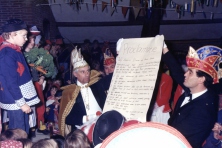 1977-Bombakkes-Bezoek-Kinderboerenbruiloft-in-Blokhut-09