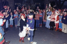 1977-Bombakkes-Bezoek-Kinderboerenbruiloft-in-Blokhut-11