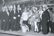 1971-Bombakkes-Bezoek-bij-Blau-Gold-Duisburg-BRD-02