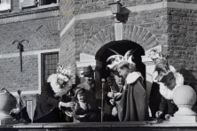 1956-Bombakkes-Prins-Rob-01-Prinsenproclamatie-Stadhuis-01