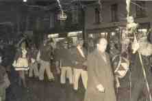 1966-Bombakkes-Hofkapel-Kroegentocht-trom-Wim-Jaspers-trompet-Hans-Jaspers-klarinet-Wim-Noy-Piegem-