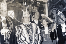 1966-Carnaval-in-Zaal-Piet-van-Nol-Hotel-van-Bergen-07