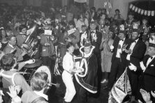 1983-Bombakkes-Prinsenbal-34a