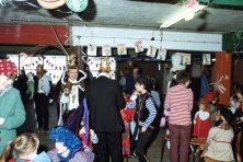 1983-Bombakkes-Scholenbezoek-05