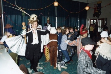 1983-Bombakkes-Scholenbezoek-06