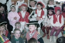 1985-Bombakkes-Scholenbezoek