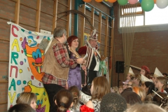 Scholenbezoek2011 009