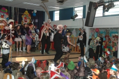 Scholenbezoek2011 038