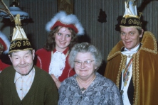 1981-Bombakkes-Ziekenbezoek-02