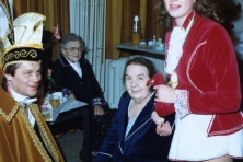 1981-Bombakkes-Ziekenbezoek-05