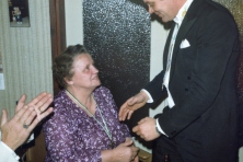 1981-Bombakkes-Ziekenbezoek-10