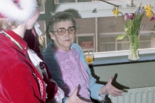 1981-Bombakkes-Ziekenbezoek-15