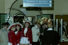 1981-Bombakkes-Ziekenbezoek-32
