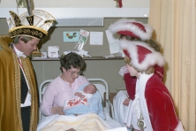 1981-Bombakkes-Ziekenbezoek-39