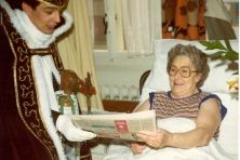 1982-Bombakkes-Ziekenbezoek-01