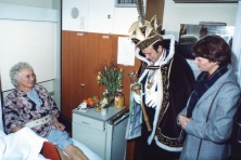 1983-Bombakkes-Ziekenbezoek-25