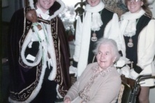 1985-Bombakkes-Ziekenbezoek-02