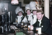 1985-Bombakkes-Ziekenbezoek-07