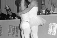 1981-Bombakkes-Zitting-Geert-van-Veenendaal-en-Chris-Jennekens-